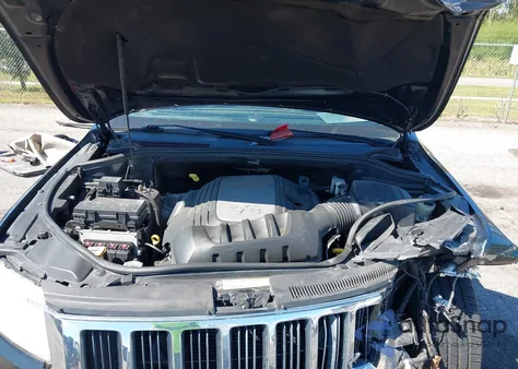 2013 Jeep Grand Cherokee Overland z USA, uszkodzony, nr VIN 1C4RJFCT8DC525390